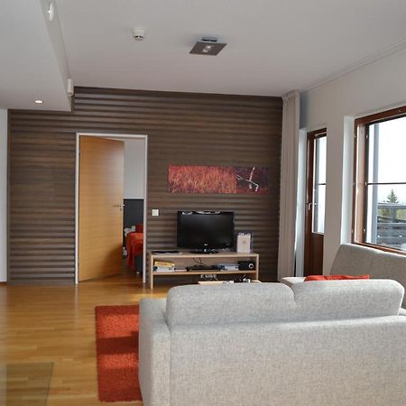 Yllaes Chalets A9206 Talvikaudelle 25-26 Hinta Sisaeltaeae 2Kpl Hissilippuja! Яллас'ярві Екстер'єр фото